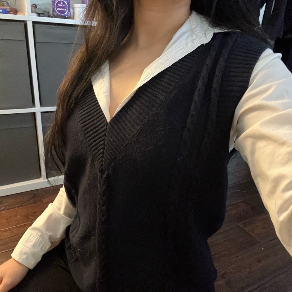 Aritzia sunday best academia navy vest